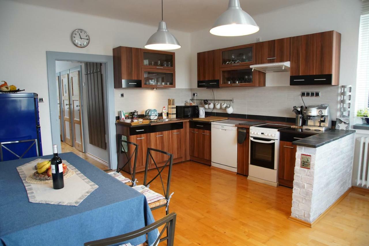 Apartman V Zahrade Praha Troja - Apartment In The Garden Prague Troja Bagian luar foto