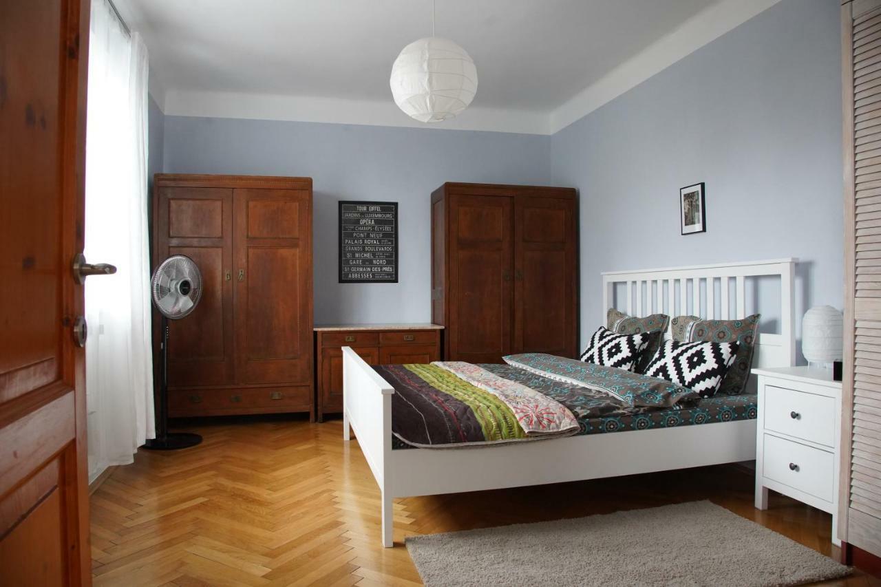 Apartman V Zahrade Praha Troja - Apartment In The Garden Prague Troja Bagian luar foto